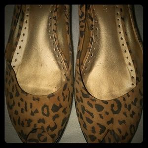 Leopard peep toe flats